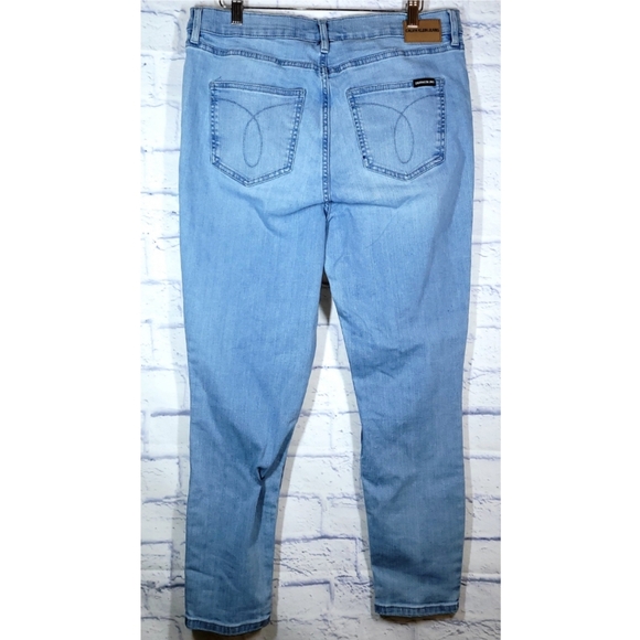 Calvin Klein Women's Medium Wash Blue Denim Jeans Plus Size 16 Designer Classic - Picture 5 of 10